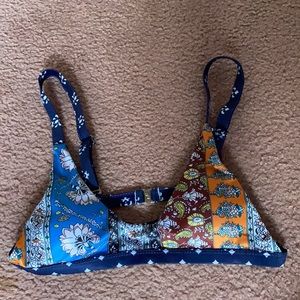 Patterned bikini top
